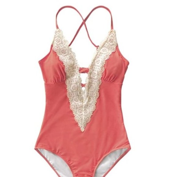 Lot of 3 Swimsuit Bikini Tassel Trim Top Halter Straps One pieces size LARGE - Picture 4 of 7